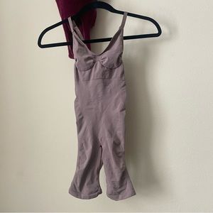 SKIMS MID-THIGH SHAPEWEAR | SIZE- S/M | COLOR- UMBER